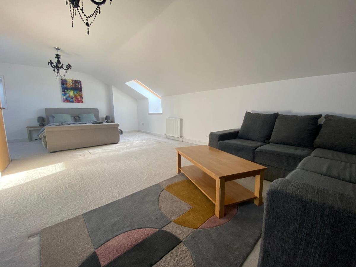 The Duplex Nairn- Spacious 3 Bedroom With Sunny Balcony Εξωτερικό φωτογραφία
